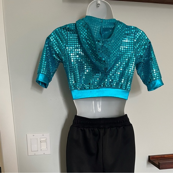 Weissman hip hop dance cropped hooded jacket - Picture 2 of 2